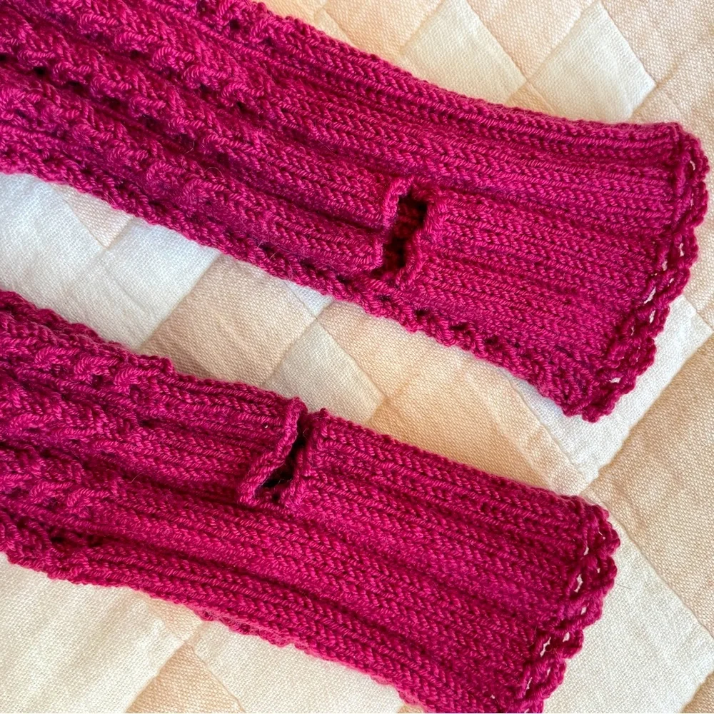 NEW Handmade‎ Knitted Fingerless Gloves, Pink/Purple